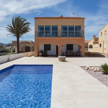 Holiday home Rosa 2 *